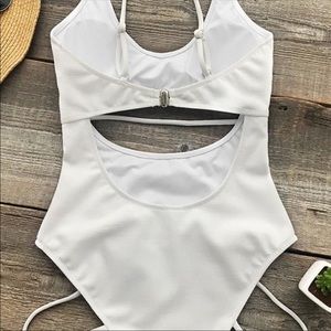 Cupshe size small swimsuit